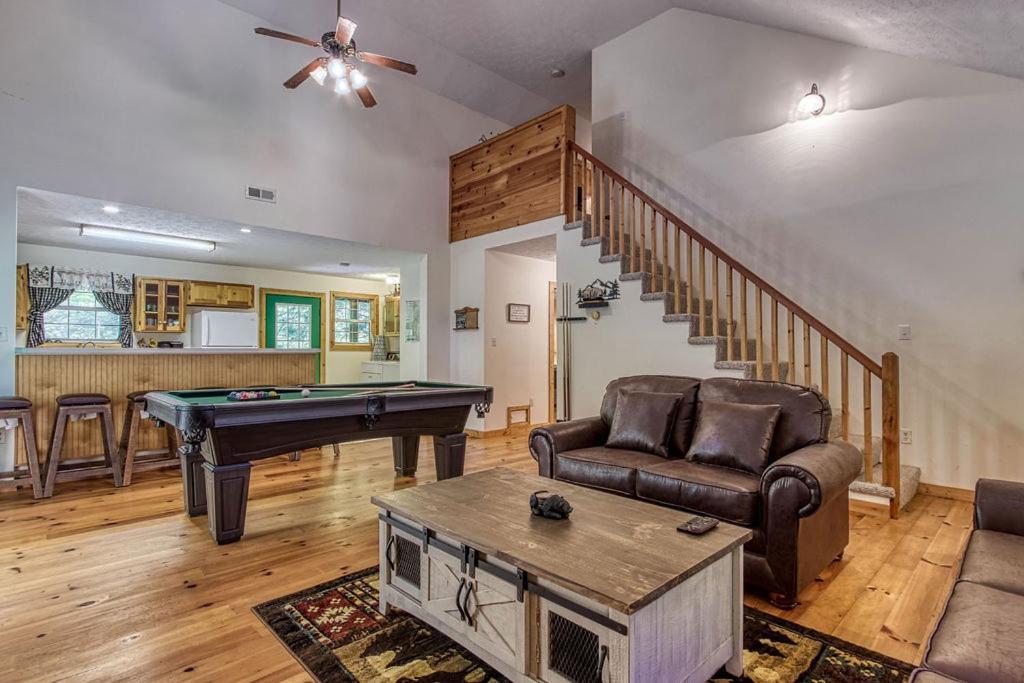 Laurel Cottage, 1089 Free Tickets Each Paid Day, Dollywood And More سيفيرفيل المظهر الخارجي الصورة