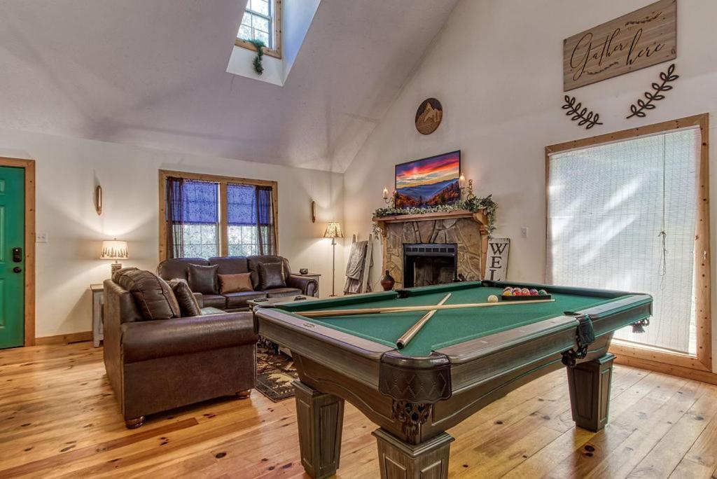Laurel Cottage, 1089 Free Tickets Each Paid Day, Dollywood And More سيفيرفيل المظهر الخارجي الصورة